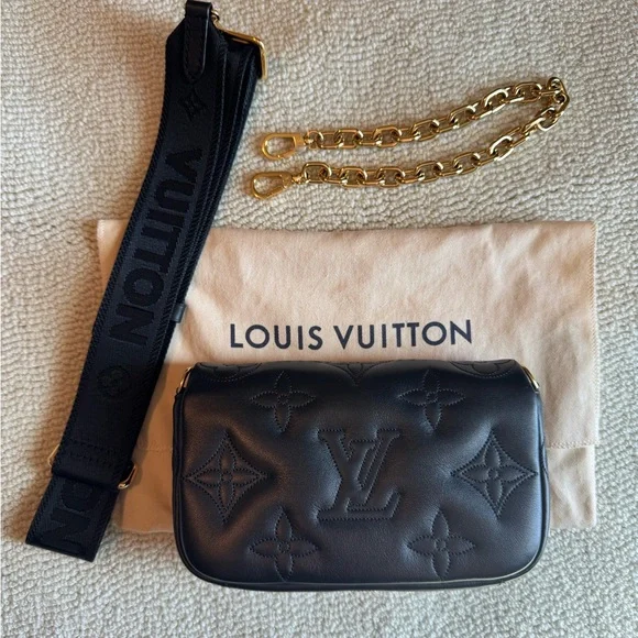 Louis Vuitton Bubblegram Black Clutch with Gold Chain - Picture 3 of 9